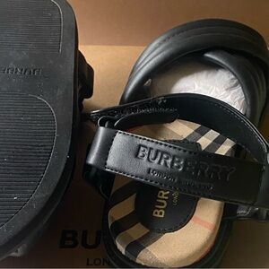 Burberry slides size 11.5 in kids shoes only worn once !